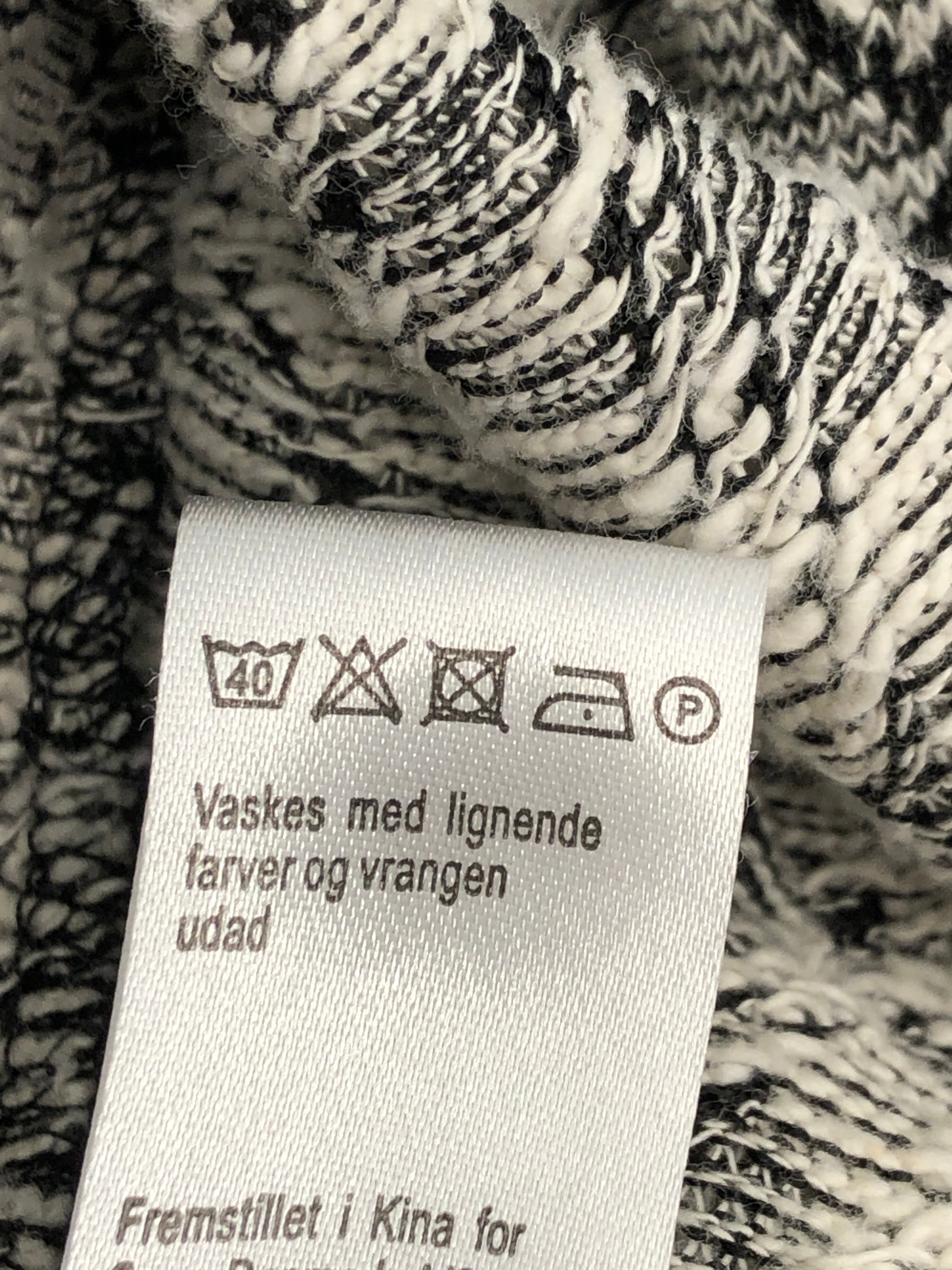 Units Cardigan